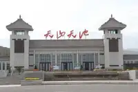 可可托海,五彩滩,喀纳斯,禾木,魔鬼城,天池,吐鲁番8日游