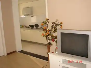 重庆佳怡解放碑短租经济公寓,图二