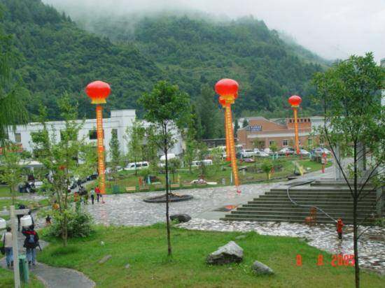 卧龙山庄,图二