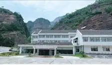 灵岩山庄