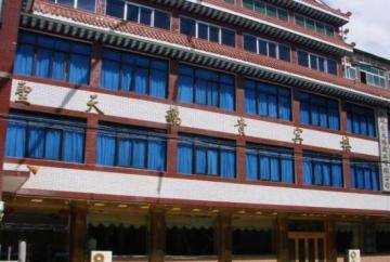 圣天鹅宾馆,图一