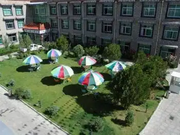 拉萨琅赛宾馆,图一