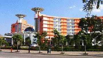 官房大酒店,图二