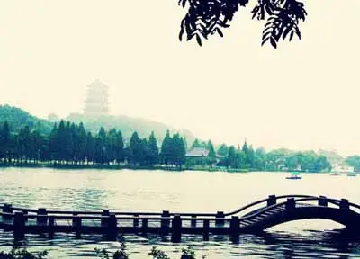 从草原到雪山 中国六条最经典的自驾线路