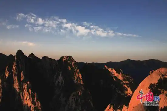 奇险天下第一峰 西岳华山攀登攻略