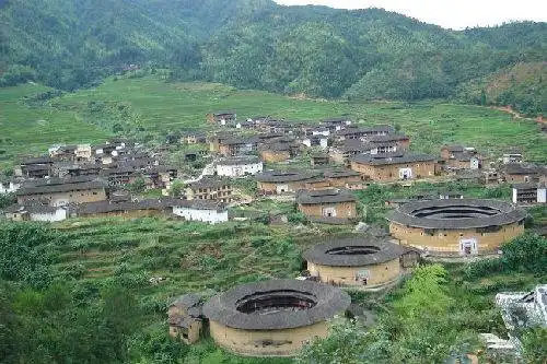 景色各不同 广东十大户外徒步探险路线推荐