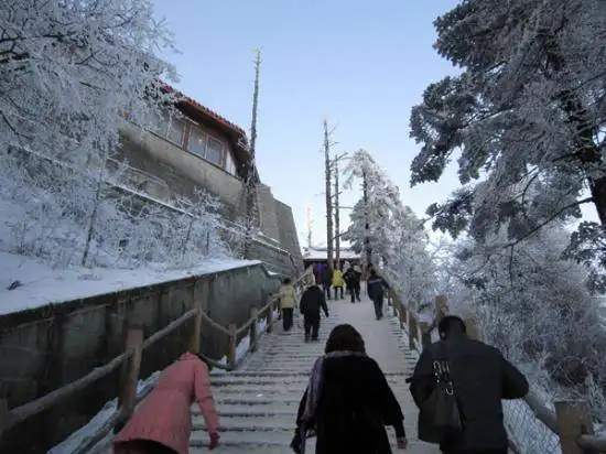 美丽峨眉山冬景迷人 峨眉山冬季旅游超强攻略