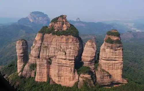 景色各不同 广东十大户外徒步探险路线推荐