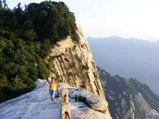 奇险天下第一峰 西岳华山攀登攻略