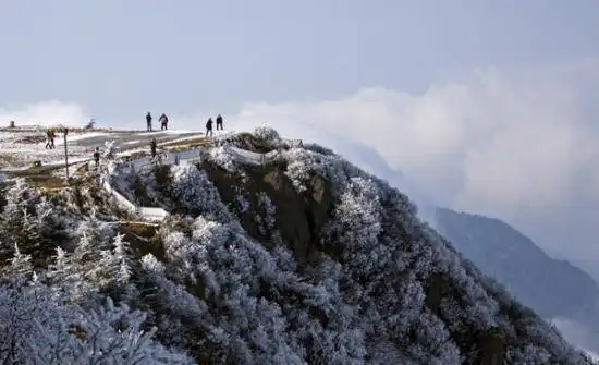 美丽峨眉山冬景迷人 峨眉山冬季旅游超强攻略