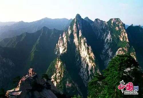 奇险天下第一峰 西岳华山攀登攻略