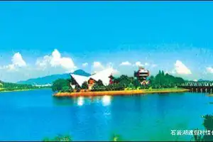 自驾游深圳石岩湖 享受冬日里的温泉