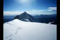 四川雀儿美山尤抱琵琶半遮面 今日踏雪一观