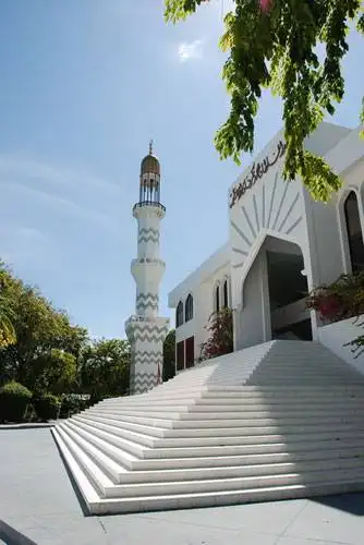 世界上最小最挤的首都-马累