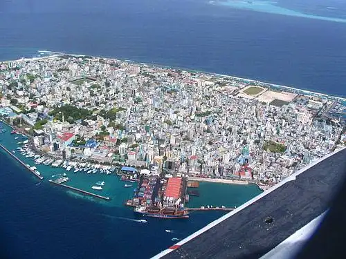 世界上最小最挤的首都-马累