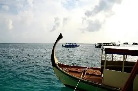 世界上最小最挤的首都-马累